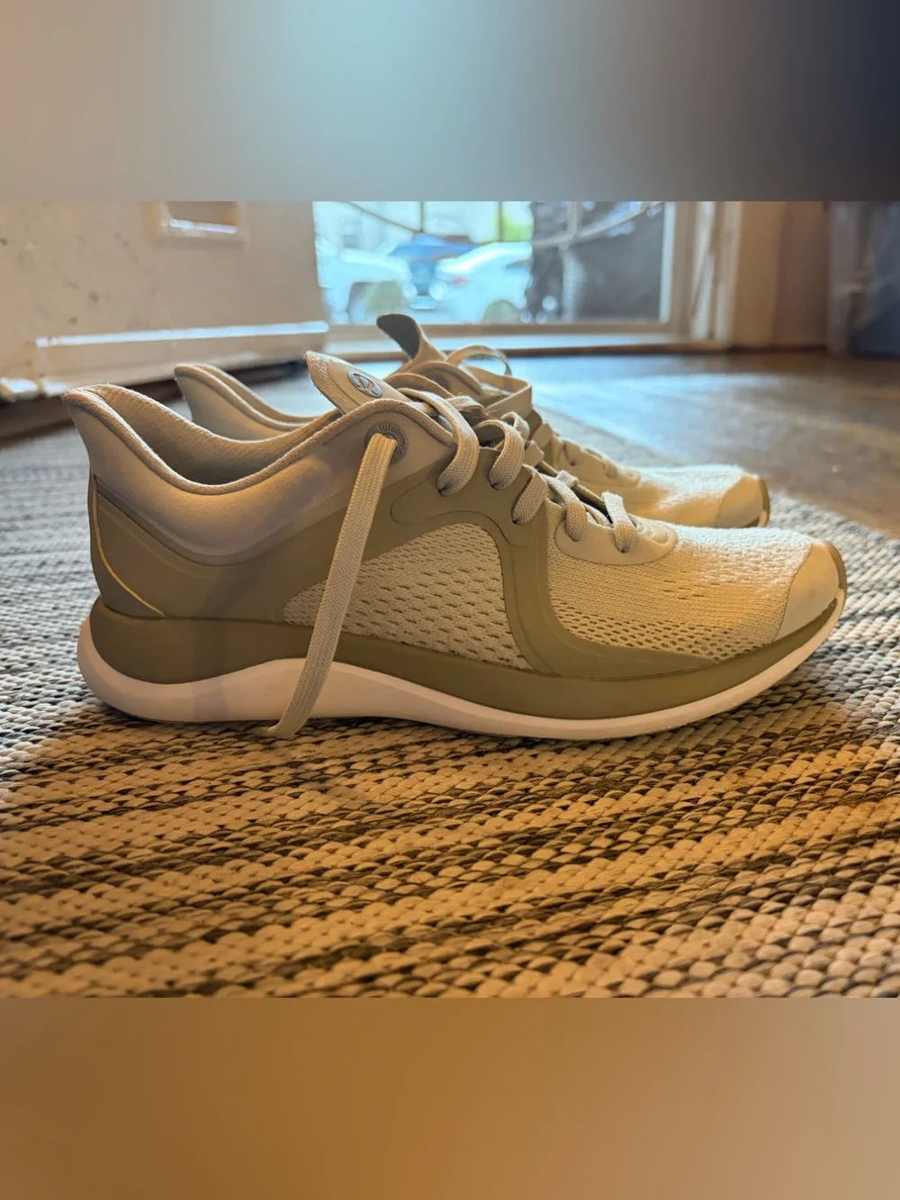 Lululemon Chargefeel Low Women's athletic Shoes size 7 in Light Sage,Green Fern